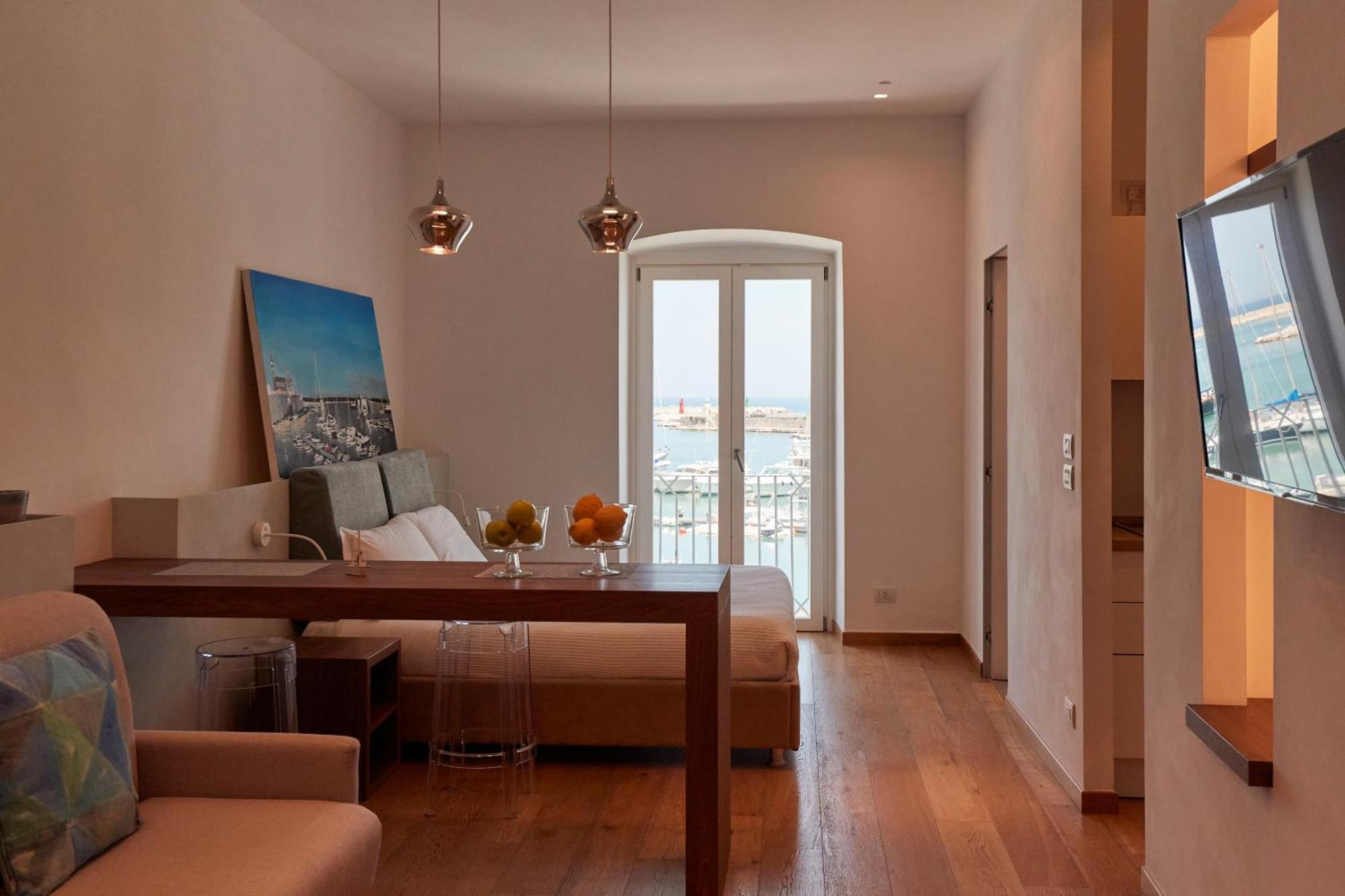 B&B Suite Home Trani Dış mekan fotoğraf